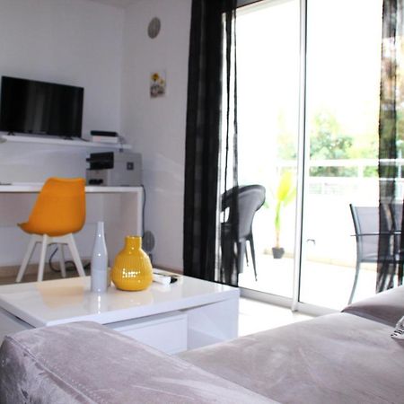 Studio Moderne, Centre-Ville, Au Calme, Parking Prive 波塞申 外观 照片